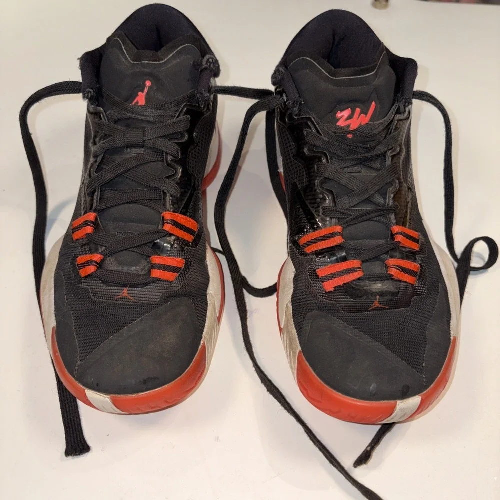 Air Jordan Zion 1 Bloodline Nike Sneakers Boys 6Y Black‎ Red White DA3131-006